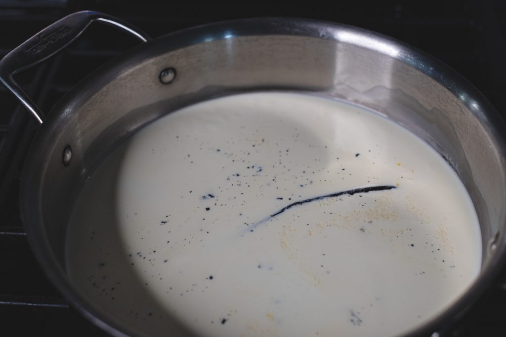 cooking cream milk and vanilla bean